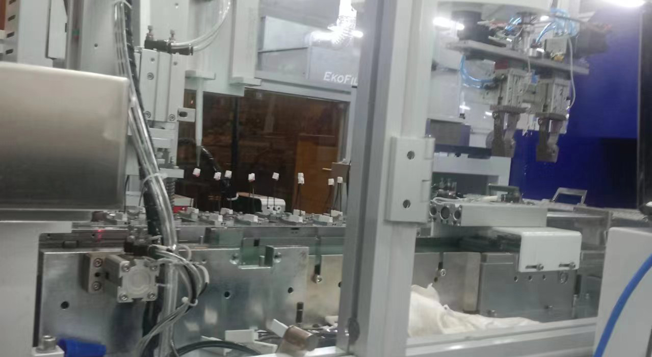 自動組裝旋鉚設(shè)備的特點、工作原理及使用注意事項